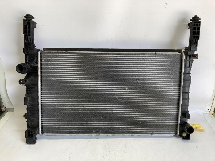Gebruikte Radiateur Opel Mokka/Mokka X 1.4 Turbo 16V Bi-fuel ecoFLEX 4x2 Prijs € 42,00 Margeregeling aangeboden door Reclycar De Boer BV