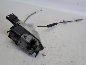 Gebruikte Deurslot Mechaniek 4Deurs rechts-voor Citroen C4 Cactus (0B/0P) 1.6 Blue Hdi 100 Prijs € 36,75 Margeregeling aangeboden door Reclycar De Boer BV