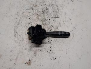 Gebruikte Ruitenwis Schakelaar Toyota RAV4 (A2) 1.8 16V VVT-i 4x2 Prijs € 21,00 Margeregeling aangeboden door Reclycar De Boer BV