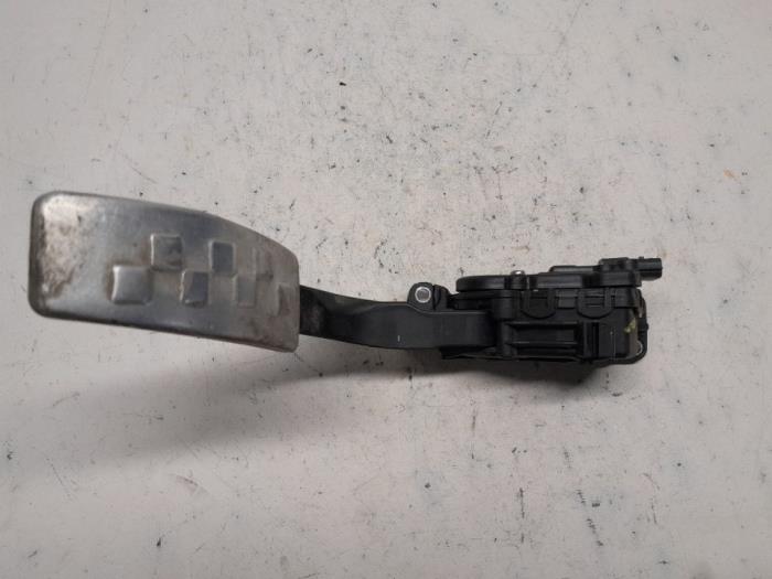 Gebruikte Gaspedaalpositie Sensor Renault Wind (EN/E4) 1.2 16V TCE Prijs € 26,25 Margeregeling aangeboden door Reclycar De Boer BV