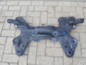 Gebruikte Subframe Peugeot 2008 (CU) 1.6 Blue HDi 100 Prijs € 31,50 Margeregeling aangeboden door Reclycar De Boer BV
