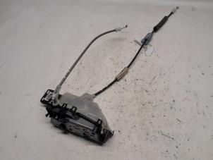 Gebruikte Deurslot Mechaniek 4Deurs links-achter Citroen C4 Cactus (0B/0P) 1.6 Blue Hdi 100 Prijs € 36,75 Margeregeling aangeboden door Reclycar De Boer BV