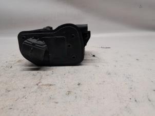 Gebruikte Gasklephuis Citroen C3 (SC) 1.0 Vti 68 12V Prijs € 36,75 Margeregeling aangeboden door Reclycar De Boer BV