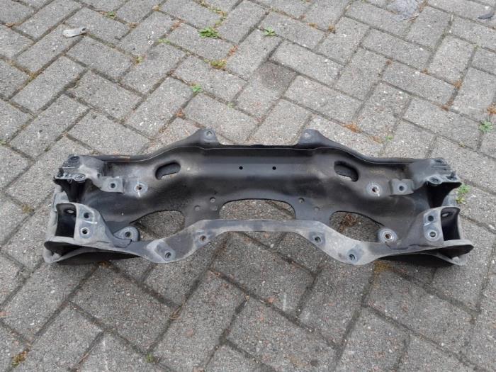 Gebruikte Subframe Subaru Forester (SH) 2.0 16V Prijs € 26,25 Margeregeling aangeboden door Reclycar De Boer BV