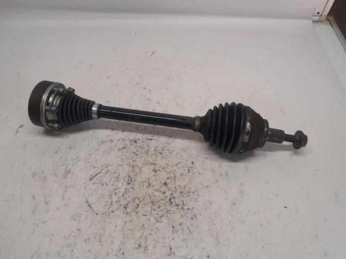 Gebruikte Steekas links-voor Volkswagen Golf Sportsvan (AUVS) 1.4 TSI 16V Prijs € 55,65 Margeregeling aangeboden door Reclycar De Boer BV