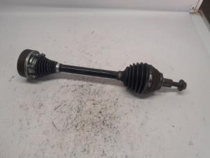 Gebruikte Homokineetas links-voor Volkswagen Golf Sportsvan (AUVS) 1.4 TSI 16V Prijs € 52,50 Margeregeling aangeboden door Reclycar De Boer BV