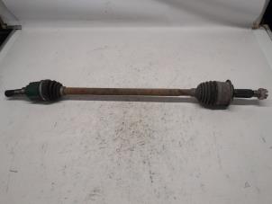 Gebruikte Steekas rechts-achter Peugeot 4007 (VU/VV) 2.2 HDiF 16V Prijs € 100,00 Margeregeling aangeboden door Reclycar De Boer BV