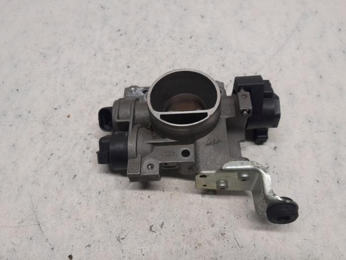 Gebruikte Gasklephuis Fiat Punto II (188) 1.2 60 S Prijs € 42,00 Margeregeling aangeboden door Reclycar De Boer BV