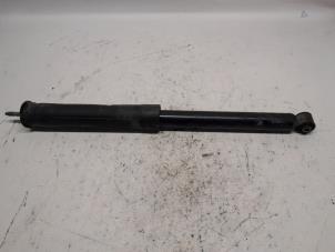 Gebruikte Schokdemper links-achter Toyota Yaris III (P13) 1.0 12V VVT-i Prijs € 13,13 Margeregeling aangeboden door Reclycar De Boer BV