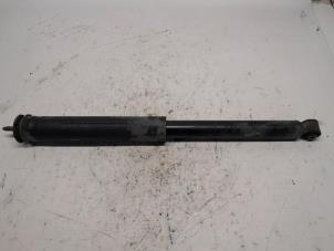 Gebruikte Schokdemper rechts-achter Toyota Yaris III (P13) 1.0 12V VVT-i Prijs € 13,13 Margeregeling aangeboden door Reclycar De Boer BV