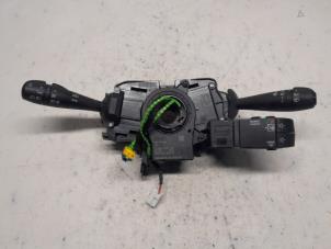 Gebruikte Combischakelaar Stuurkolom Dacia Sandero II 0.9 TCE 12V Prijs € 105,00 Margeregeling aangeboden door Reclycar De Boer BV