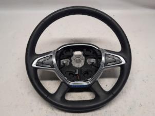 Gebruikte Stuurwiel Dacia Sandero II 0.9 TCE 12V Prijs € 105,00 Margeregeling aangeboden door Reclycar De Boer BV