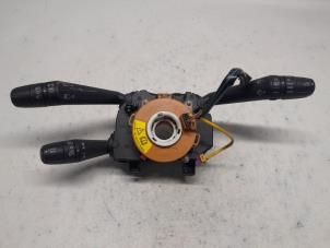 Gebruikte Combischakelaar Stuurkolom Fiat 500L (199) 1.4 16V Prijs € 105,00 Margeregeling aangeboden door Reclycar De Boer BV