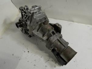 Gebruikte Tussenbak 4x4 Peugeot 4007 (VU/VV) 2.2 HDiF 16V Prijs € 525,00 Margeregeling aangeboden door Reclycar De Boer BV