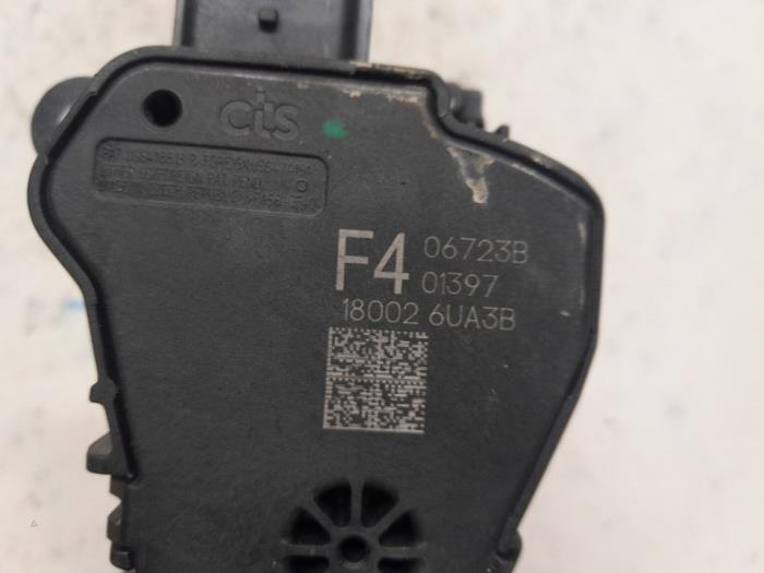 Gaspedaalpositie Sensor van een Renault Austral 1.2 E-Tech Hybrid 200 2023