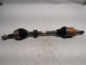 Gebruikte Cardanas links-voor (VWA) Renault Austral 1.2 E-Tech Hybrid 200 Prijs € 315,00 Margeregeling aangeboden door Reclycar De Boer BV