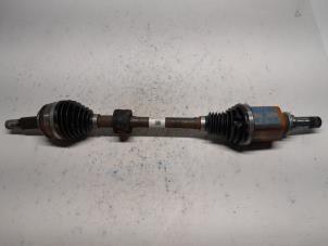 Gebruikte Cardanas links-voor (VWA) Renault Austral 1.2 E-Tech Hybrid 200 Prijs € 315,00 Margeregeling aangeboden door Reclycar De Boer BV