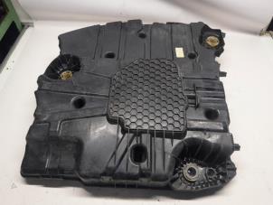 Gebruikte Adblue tank Citroen C4 Cactus (0B/0P) 1.6 Blue Hdi 100 Prijs € 525,00 Margeregeling aangeboden door Reclycar De Boer BV