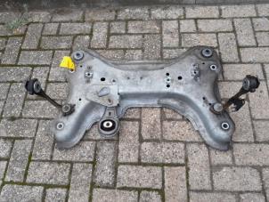Gebruikte Subframe Renault Trafic (1FL/2FL/3FL/4FL) 2.0 dCi 16V 150 Prijs € 157,50 Margeregeling aangeboden door Reclycar De Boer BV