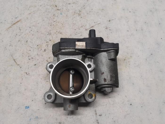 Gebruikte Gasklephuis Opel Karl 1.0 12V Prijs € 78,75 Margeregeling aangeboden door Reclycar De Boer BV