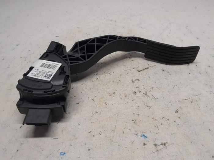 Gebruikte Gaspedaalpositie Sensor Peugeot 208 I (CA/CC/CK/CL) 1.2 Vti 12V PureTech 82 Prijs € 42,00 Margeregeling aangeboden door Reclycar De Boer BV