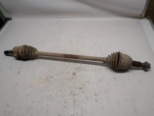 Gebruikte Aandrijfas links-achter Landrover Freelander II 2.2 td4 16V Prijs € 36,75 Margeregeling aangeboden door Reclycar De Boer BV