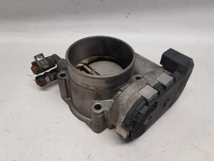 Gebruikte Gasklephuis Audi A4 (B6) 2.4 V6 30V Prijs € 36,75 Margeregeling aangeboden door Reclycar De Boer BV