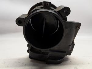 Gebruikte Gasklephuis Peugeot 207 SW (WE/WU) 1.6 16V Prijs € 26,25 Margeregeling aangeboden door Reclycar De Boer BV