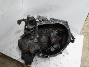 Gebruikte Versnellingsbak Peugeot 207 SW (WE/WU) 1.4 16V Vti Prijs € 210,00 Margeregeling aangeboden door Reclycar De Boer BV