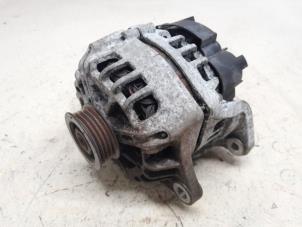 Gebruikte Dynamo Nissan Note (E11) 1.4 16V Prijs € 36,75 Margeregeling aangeboden door Reclycar De Boer BV