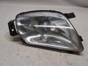 Gebruikte Mistlamp links-voor Peugeot 308 SW (4E/H) 1.6 VTI 16V Prijs € 26,25 Margeregeling aangeboden door Reclycar De Boer BV