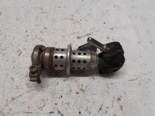 Gebruikte Adblue injector Peugeot Partner (GC/GF/GG/GJ/GK) 1.6 BlueHDI 75 Prijs € 63,00 Margeregeling aangeboden door Reclycar De Boer BV