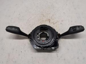 Gebruikte Combischakelaar Stuurkolom BMW 1 serie (F20) 120i 1.6 16V Prijs € 157,50 Margeregeling aangeboden door Reclycar De Boer BV