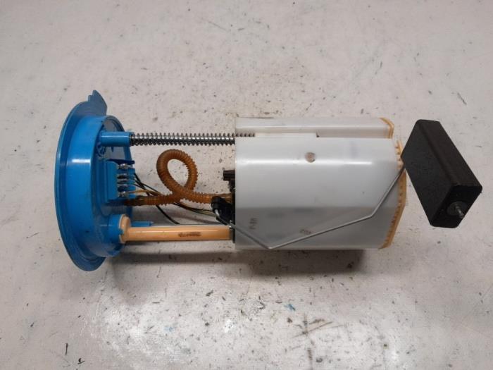 Gebruikte Tank element Pomp Seat Leon (1P1) 1.2 TSI Prijs € 52,50 Margeregeling aangeboden door Reclycar De Boer BV