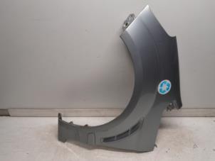 Gebruikte Spatbord links-voor Ford S-Max (GBW) 2.0 TDCi 16V 140 Prijs € 105,00 Margeregeling aangeboden door Reclycar De Boer BV