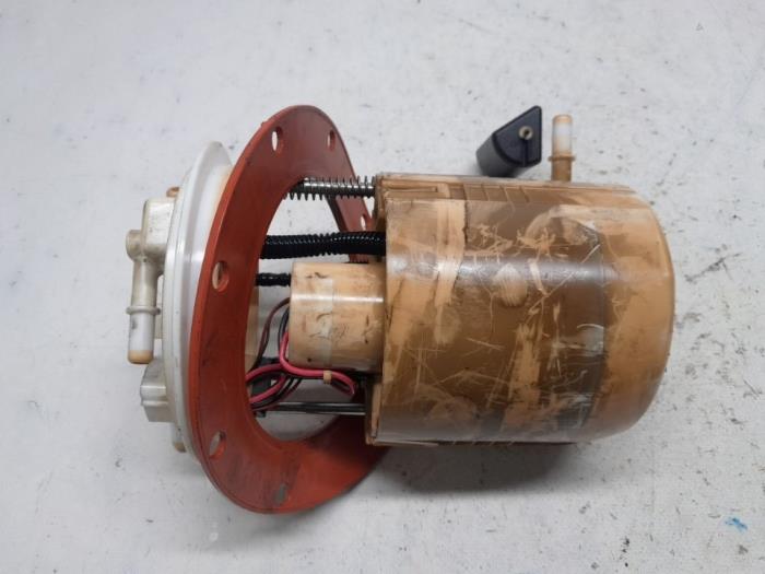 Tank element Pomp van een Subaru Outback (BS) 2.0 D 16V 2015