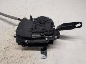 Gebruikte Sluithulpmotor achterklep BMW 3 serie Gran Turismo (F34) 320d xDrive 2.0 16V Prijs € 131,25 Margeregeling aangeboden door Reclycar De Boer BV