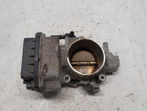 Gebruikte Gasklephuis Peugeot 307 Break (3E) 2.0 16V Prijs € 42,00 Margeregeling aangeboden door Reclycar De Boer BV