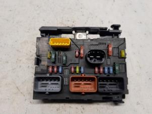 Gebruikte Zekeringkast Peugeot 307 Break (3E) 1.6 16V Prijs € 210,00 Margeregeling aangeboden door Reclycar De Boer BV
