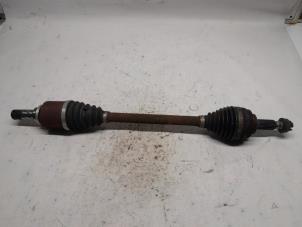 Gebruikte Homokineetas links-voor Renault Clio IV (5R) 0.9 Energy TCE 90 12V Prijs € 52,50 Margeregeling aangeboden door Reclycar De Boer BV