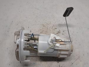 Gebruikte Tank element Pomp Peugeot 2008 (CU) 1.2 Vti 12V PureTech 82 Prijs € 52,50 Margeregeling aangeboden door Reclycar De Boer BV