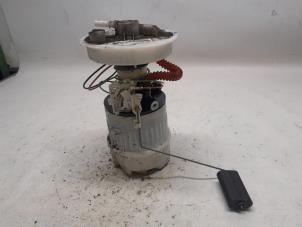 Gebruikte Tank element Pomp Volvo C30 (EK/MK) 1.6 16V Prijs € 52,50 Margeregeling aangeboden door Reclycar De Boer BV