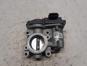 Gebruikte Gasklephuis Dacia Sandero II 0.9 TCE 12V Prijs € 36,75 Margeregeling aangeboden door Reclycar De Boer BV