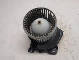 Gebruikte Kachel Ventilatiemotor Opel Corsa E 1.4 16V Prijs € 42,00 Margeregeling aangeboden door Reclycar De Boer BV