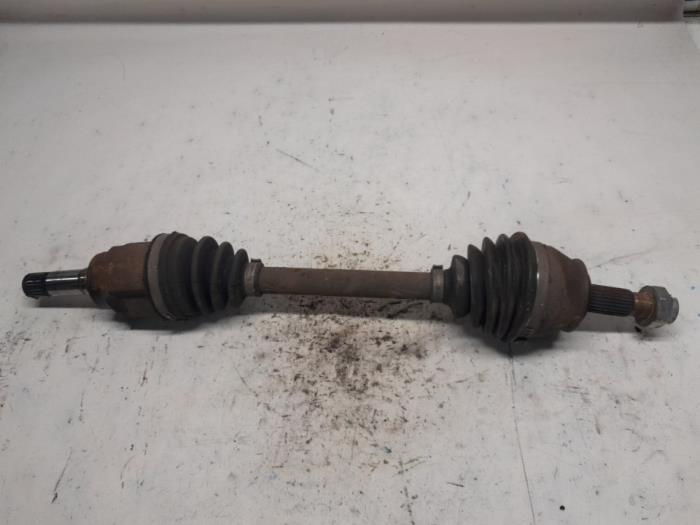 Gebruikte Steekas links-voor Alfa Romeo MiTo (955) 1.3 JTDm 16V Eco Prijs € 36,75 Margeregeling aangeboden door Reclycar De Boer BV