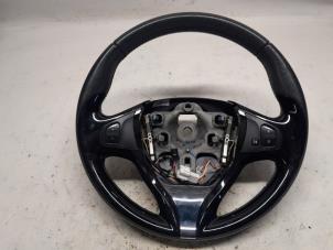 Gebruikte Stuurwiel Renault Clio IV (5R) 0.9 Energy TCE 90 12V Prijs € 78,75 Margeregeling aangeboden door Reclycar De Boer BV