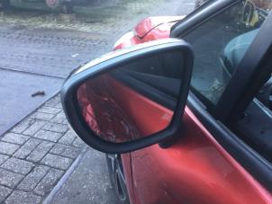 Gebruikte Buitenspiegel links Renault Clio IV (5R) 0.9 Energy TCE 90 12V Prijs € 52,50 Margeregeling aangeboden door Reclycar De Boer BV