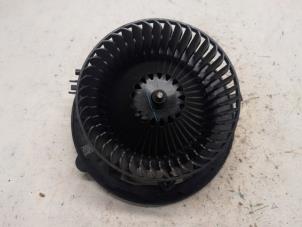 Gebruikte Chaufage Ventilatiemotor Peugeot Partner 1.9 D Prijs € 31,50 Margeregeling aangeboden door Reclycar De Boer BV