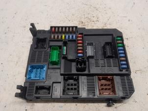 Gebruikte Zekeringkast Peugeot 2008 (CU) 1.2 12V e-THP PureTech 110 Prijs € 63,00 Margeregeling aangeboden door Reclycar De Boer BV