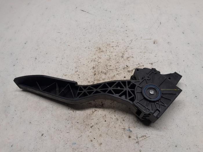 Gebruikte Sensor Gaspedaalpositie Opel Meriva (B) 1.7 CDTI 16V Prijs € 26,25 Margeregeling aangeboden door Reclycar De Boer BV